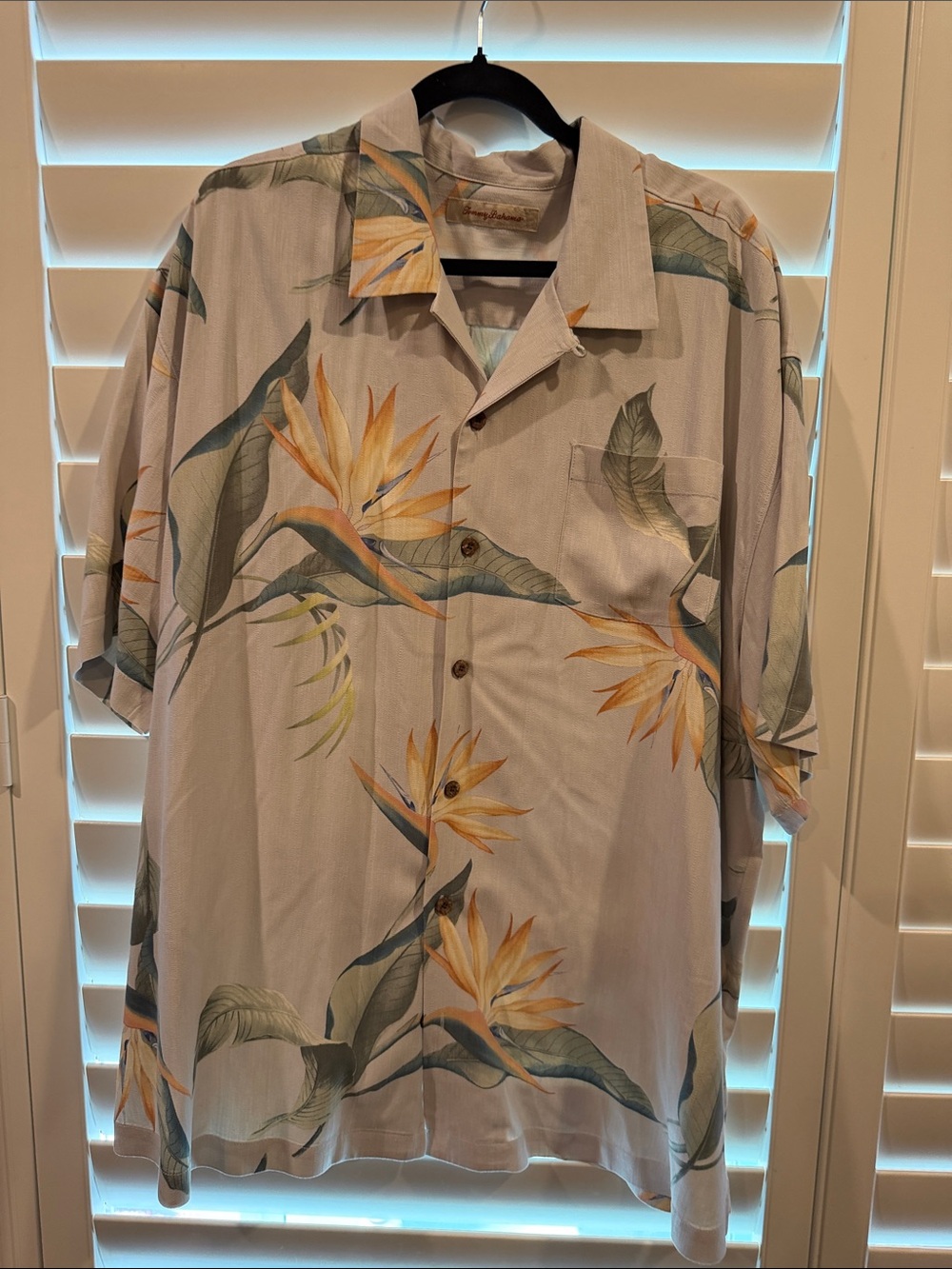 Tommy Bahama Light Gray Tropical Camp Shirt Floral Print XXL 100% silk